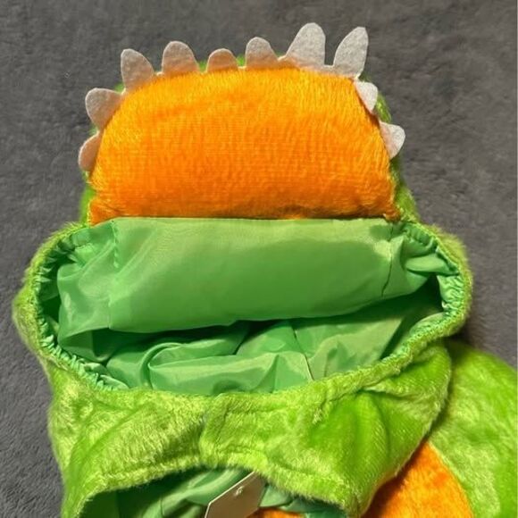 New Baby Green Dinosaur Halloween Costume (Size: 6-12 Months) - Picture 7 of 8